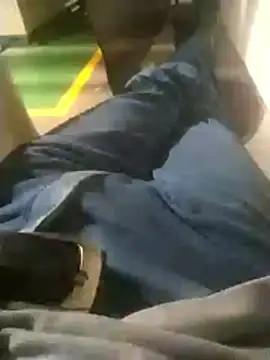 Snapshot of Sexy_Ashu98 chatting on November 12, 10:52 pm Sexy Ashu98 online show from November 12, 10:52 pm