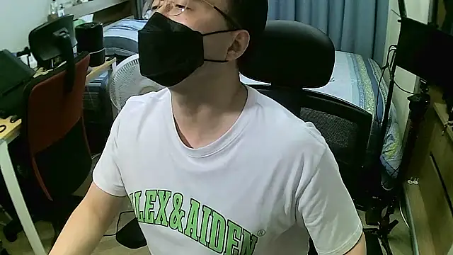 Snapshot of Jackvanlee chatting on June 25, 5:07 am Jackvanlee online show from June 25, 5:07 am
