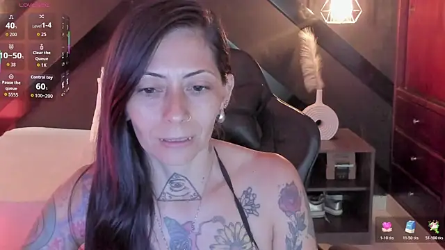 Snapshot of dark_gotica chatting on May 12, 7:11 pm dark gotica online show from May 12, 7:11 pm