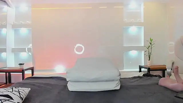Snapshot of martina_mayers chatting on March 18, 8:26 pm martina mayers online show from March 18, 8:26 pm