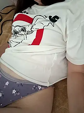 Snapshot of bruna_safadinhaa chatting on September 30, 3:50 pm bruna safadinhaa online show from September 30, 3:50 pm