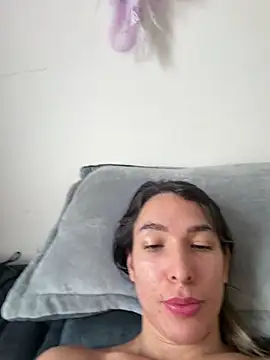 Snapshot of Niky_777 chatting on May 20, 4:24 pm Niky 777 online show from May 20, 4:24 pm