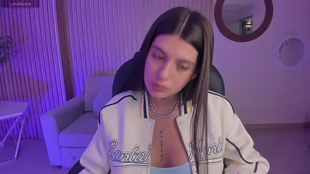 Snapshot of AlessiaCorleone_ chatting on January 19, 10:39 pm AlessiaCorleone online show from January 19, 10:39 pm