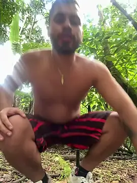 Snapshot of Juan_Castano chatting on January 5, 9:47 pm Juan Castano online show from January 5, 9:47 pm