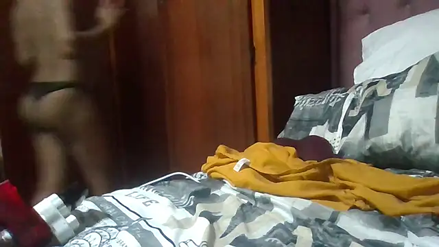 Snapshot of ShooingBunch chatting on January 7, 7:27 pm ShooingBunch online show from January 7, 7:27 pm