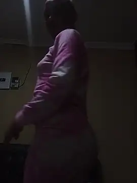 Snapshot of ShooingBunch chatting on February 17, 2:57 pm ShooingBunch online show from February 17, 2:57 pm