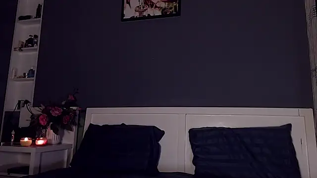 MeIisaLove online show from December 12, 9:04 pm