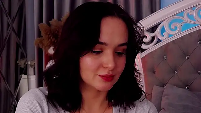 MeIisaLove online show from March 1, 5:37 pm