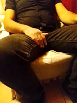 Snapshot of Passivello9 chatting on November 19, 11:49 pm Passivello9 online show from November 19, 11:49 pm