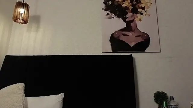 dolly zoe online show from February 27, 5:18 am