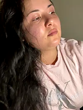 xocrybaby online show from December 4, 6:50 pm