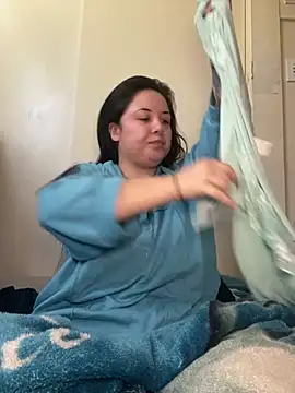 xocrybaby online show from January 5, 7:28 pm