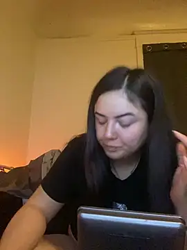 xocrybaby online show from November 29, 3:59 pm