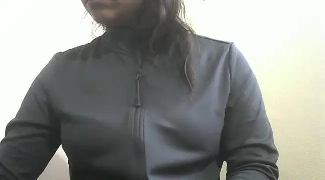 Snapshot of shekira99 chatting on January 25, 4:02 am shekira99 online show from January 25, 4:02 am