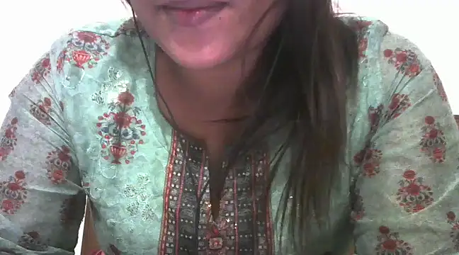 Snapshot of shekira99 chatting on February 2, 2:34 pm shekira99 online show from February 2, 2:34 pm