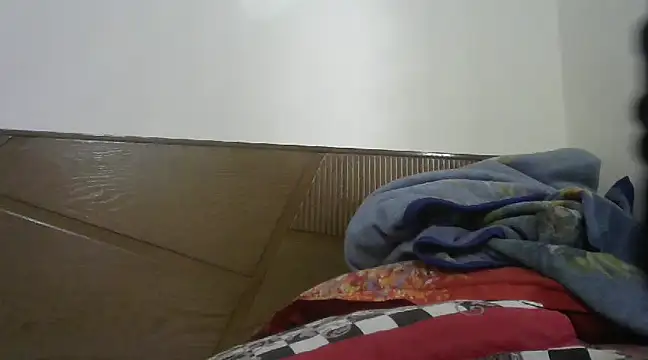 Snapshot of shekira99 chatting on February 20, 10:05 am shekira99 online show from February 20, 10:05 am