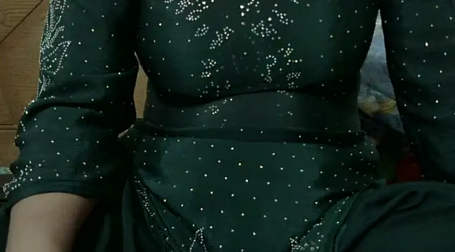 Snapshot of shekira99 chatting on March 14, 3:03 pm shekira99 online show from March 14, 3:03 pm