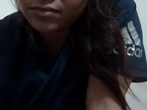 Snapshot of shekira99 chatting on September 16, 8:43 pm shekira99 online show from September 16, 8:43 pm