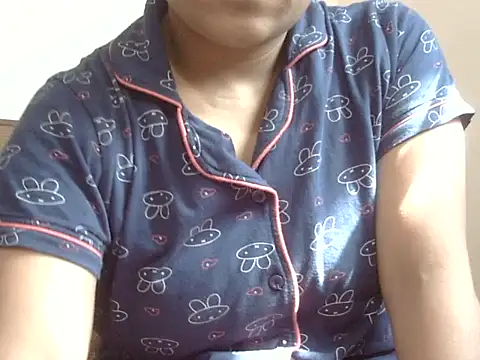 Snapshot of shekira99 chatting on September 27, 3:44 am shekira99 online show from September 27, 3:44 am