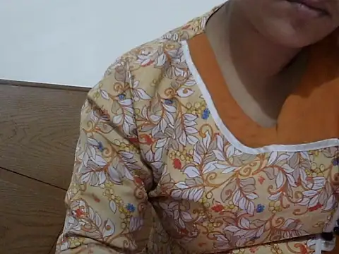 Snapshot of shekira99 chatting on October 3, 7:22 pm shekira99 online show from October 3, 7:22 pm