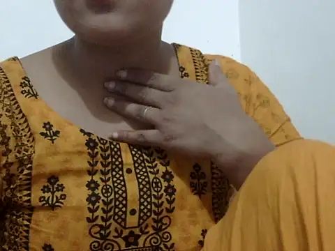 Snapshot of shekira99 chatting on October 4, 6:39 pm shekira99 online show from October 4, 6:39 pm