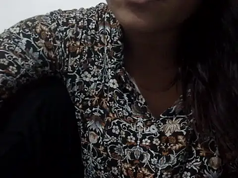 Snapshot of shekira99 chatting on October 17, 2:52 pm shekira99 online show from October 17, 2:52 pm