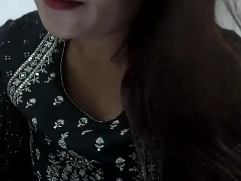 Snapshot of shekira99 chatting on October 20, 12:38 pm shekira99 online show from October 20, 12:38 pm