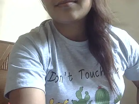 Snapshot of shekira99 chatting on October 21, 6:03 am shekira99 online show from October 21, 6:03 am