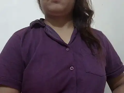 Snapshot of shekira99 chatting on November 11, 7:47 pm shekira99 online show from November 11, 7:47 pm