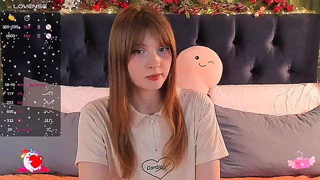 Snapshot of AliceLanley chatting on January 18, 11:32 am AliceLanley online show from January 18, 11:32 am