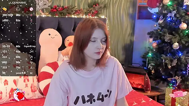 Snapshot of AliceLanley chatting on December 23, 11:08 am AliceLanley online show from December 23, 11:08 am