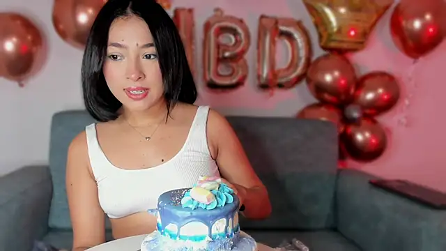 Snapshot of valerycolins chatting on November 15, 3:04 am valerycolins online show from November 15, 3:04 am