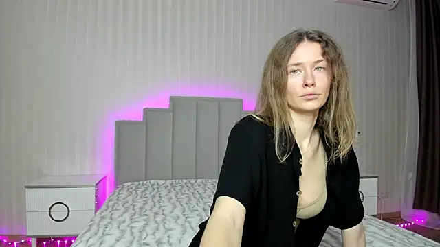 Snapshot of ooksiiii chatting on February 3, 11:26 pm ooksiiii online show from February 3, 11:26 pm