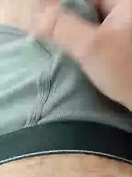 Snapshot of J_O_R chatting on February 28, 10:39 pm J O R online show from February 28, 10:39 pm