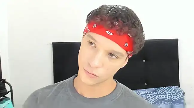 Snapshot of angelcortes chatting on January 21, 2:05 pm angelcortes online show from January 21, 2:05 pm