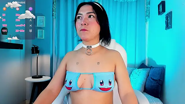 Snapshot of CoralineRicce_ chatting on December 14, 9:07 am CoralineRicce online show from December 14, 9:07 am