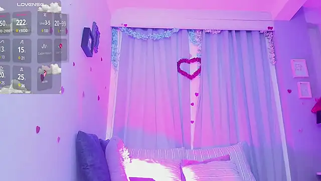 Snapshot of CoralineRicce_ chatting on February 22, 5:55 am CoralineRicce online show from February 22, 5:55 am