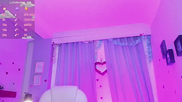 Snapshot of CoralineRicce_ chatting on March 11, 5:38 am CoralineRicce online show from March 11, 5:38 am