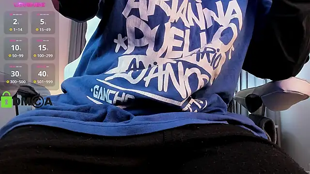 Snapshot of CoralineRicce_ chatting on October 16, 9:38 pm CoralineRicce online show from October 16, 9:38 pm