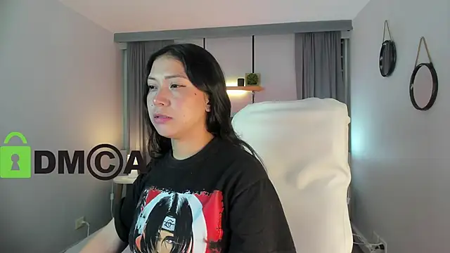 Snapshot of CoralineRicce_ chatting on October 27, 12:26 am CoralineRicce online show from October 27, 12:26 am