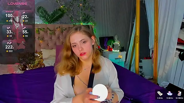 Snapshot of DellaRowe chatting on January 29, 3:37 pm DellaRowe online show from January 29, 3:37 pm