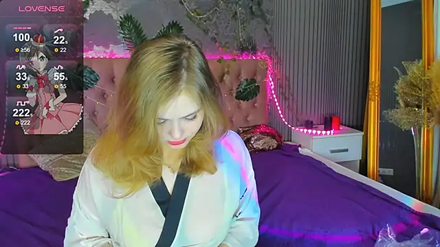 Snapshot of DellaRowe chatting on February 19, 1:17 pm DellaRowe online show from February 19, 1:17 pm