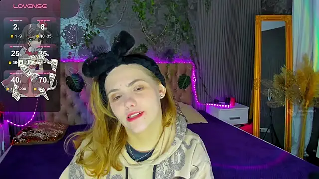Snapshot of DellaRowe chatting on February 28, 1:36 pm DellaRowe online show from February 28, 1:36 pm