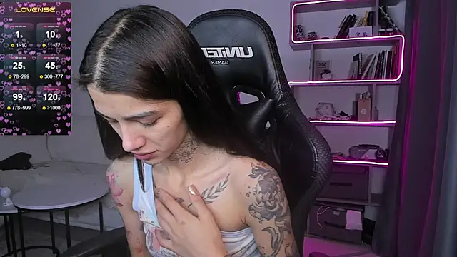 vinkitinkii online show from January 2, 7:12 am