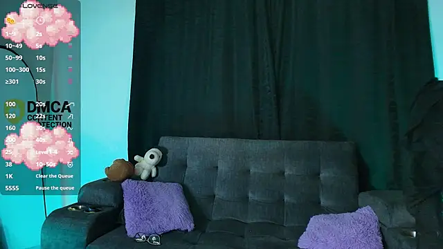 yungelitamor  online show from May 26, 5:25 am