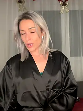 petrouchkaaa  online show from December 4, 8:50 pm