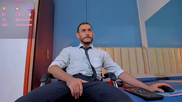 jeanpiere  online show from February 12, 4:01 am