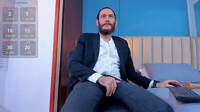 jeanpiere  online show from October 15, 8:09 pm