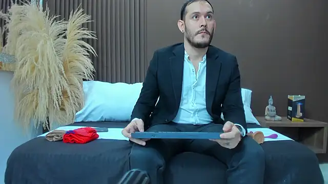 Snapshot of jeanpiere_ chatting on February 11, 2:16 am jeanpiere online show from February 11, 2:16 am