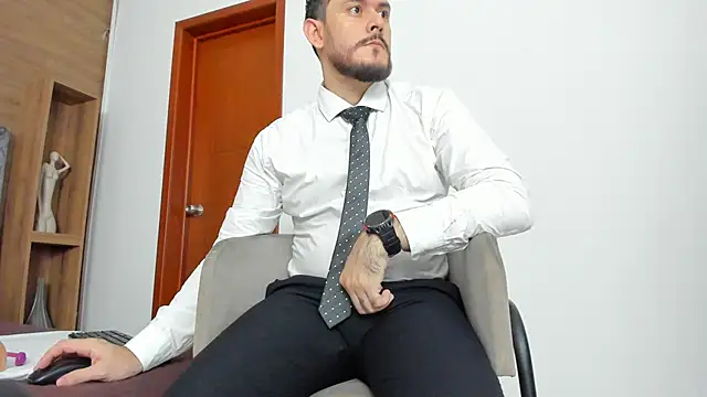 Snapshot of jeanpiere_ chatting on March 31, 2:13 am jeanpiere online show from March 31, 2:13 am